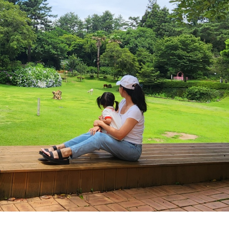 ソウルママ・キム — 子どもと公園で